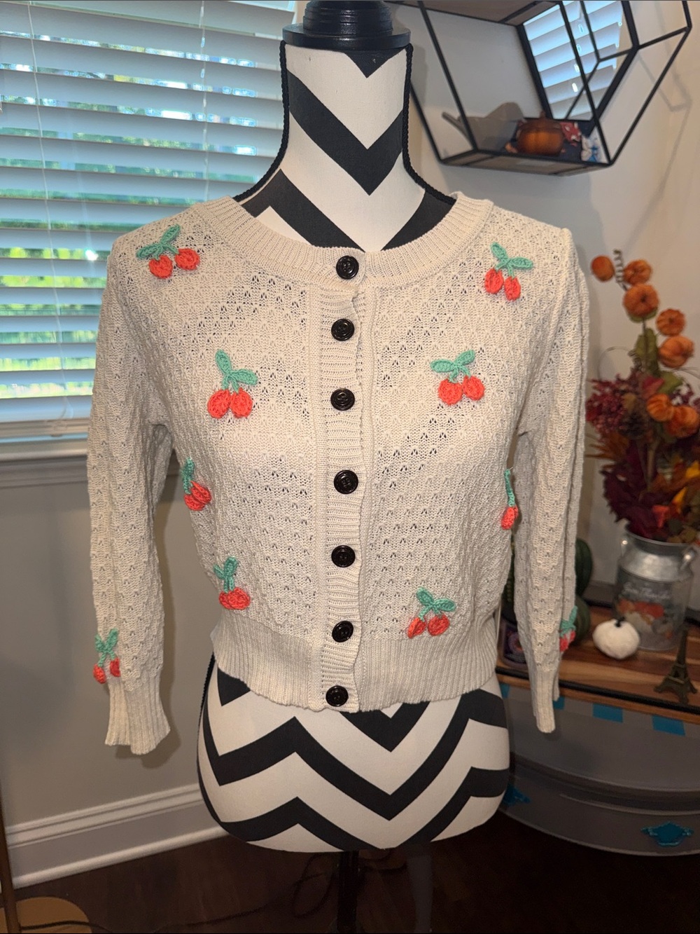 Modcloth Mak Cropped Knit Cherry Print Cardigan